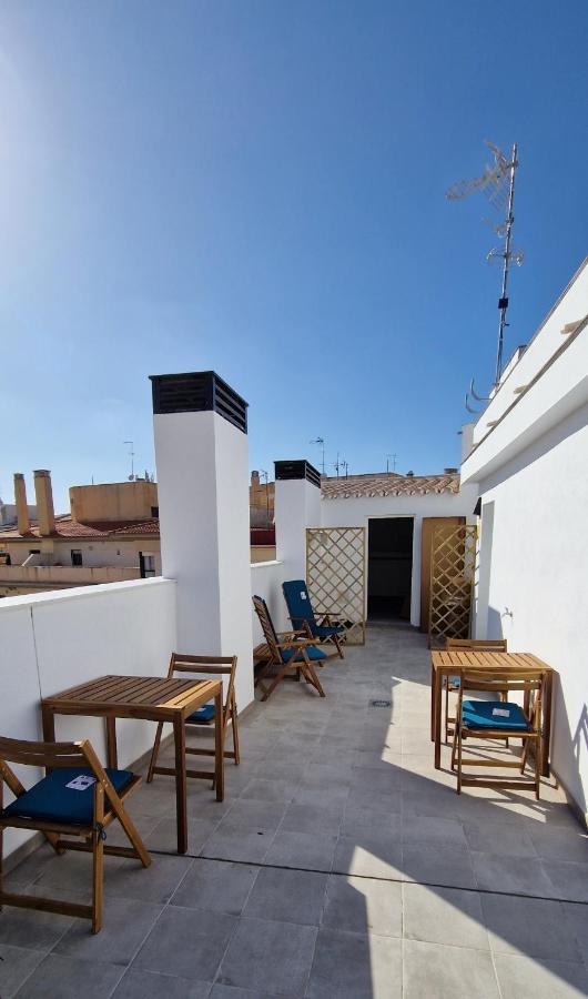 Malaga Lodge Apartments Málaga Exterior foto