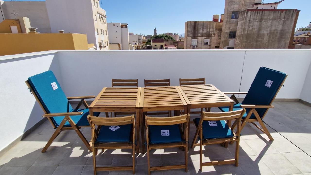 Malaga Lodge Apartments Málaga Exterior foto
